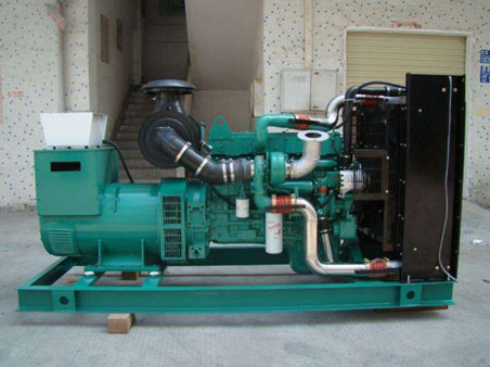 罗山1100kw康明斯柴油发电机组图片 罗山1100kw康明斯柴油发电机组图片